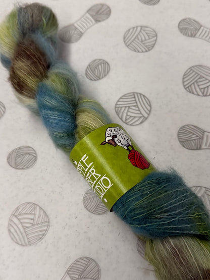 Apple Fiber Studio Cortland - Suri and Silk