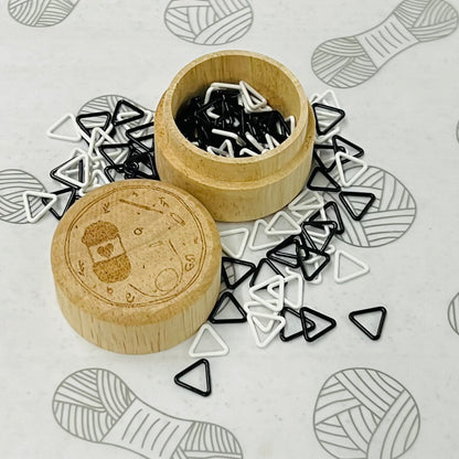 60 Stitch Markers in Wood Case