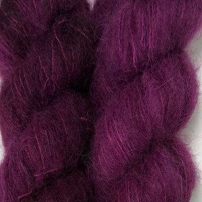 Apple Fiber Studio Cortland - Suri and Silk