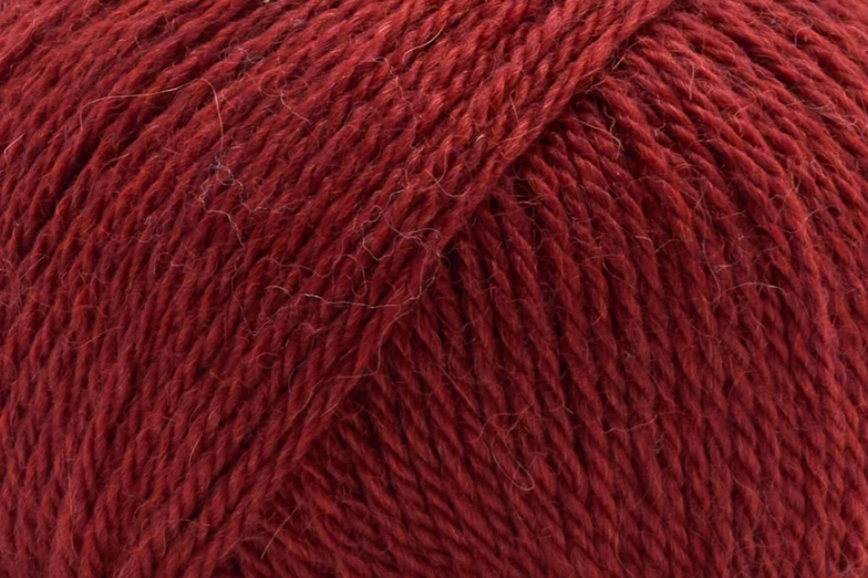 Universal Yarn Fawning