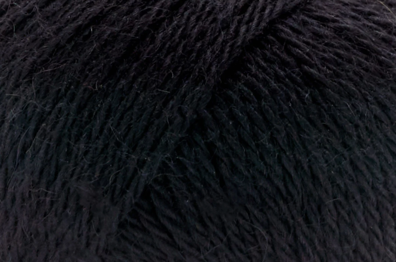 Universal Yarn Fawning