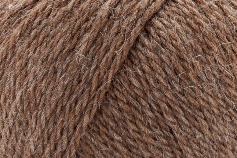 Universal Yarn Fawning